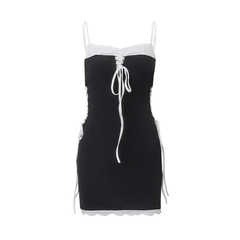 Aiertu Sexy Cross Bandage Patchwork Mini Dress Y2K Streetwear Spaghetti Straps Low-cut Dresses Summer Casual Party Vestidos