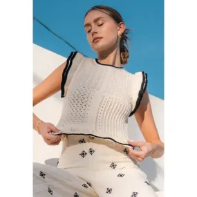 FLUTTER SLEEVE KNIT TOP